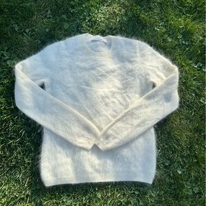 100% BRUSHED CASHMERE SWEATER